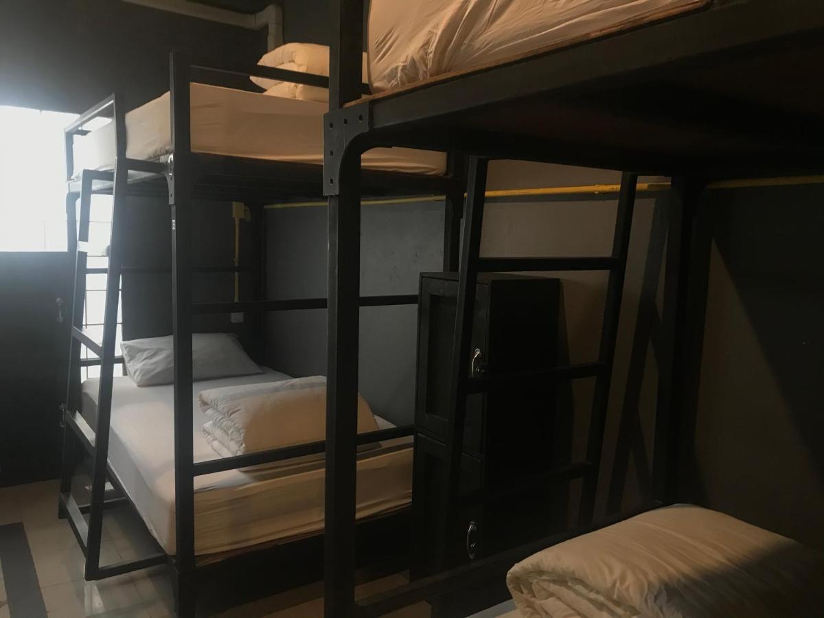 248 Street Hostel Чиангмай Экстерьер фото