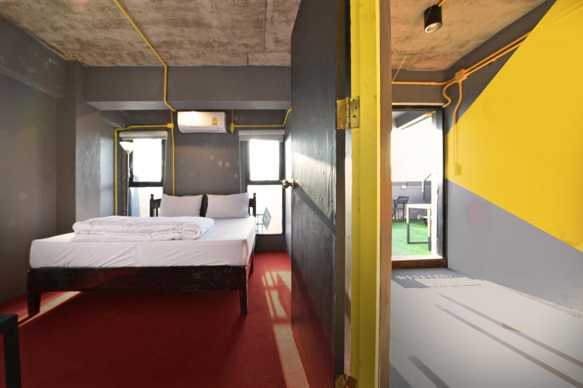 248 Street Hostel Чиангмай Экстерьер фото