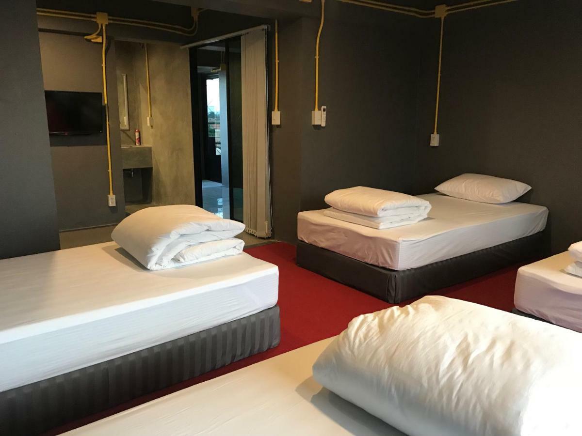 248 Street Hostel Чиангмай Экстерьер фото